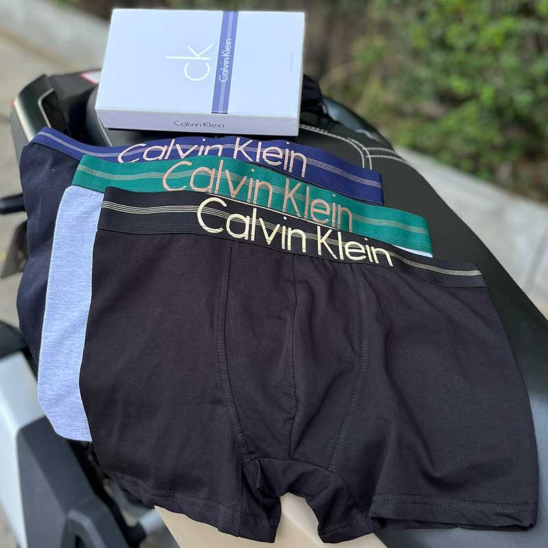 شورت نیم پا مردانه کالوین کلاین ۳ عددی ترک – ۳ رنگ، کد 013