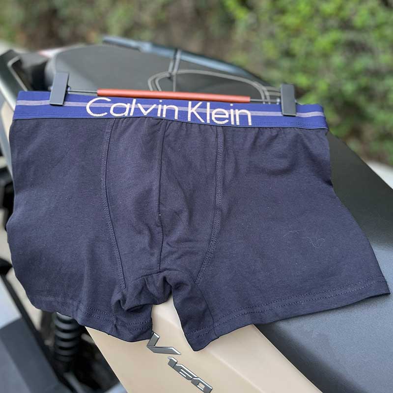 133 شورت نیم پا مردانه کالوین کلاین ۳ عددی ترک – ۳ رنگ، کد 013