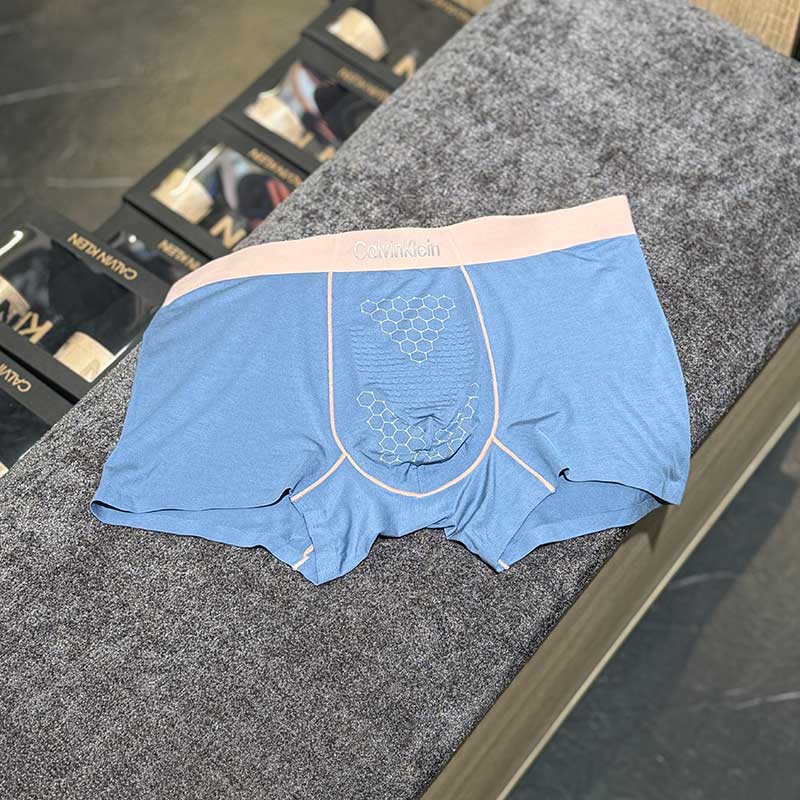 145 شورت نیمپا ترانک مردانه ماساژوردار زنبوری لیزری Calvin Klein کد 014 | ۱۰۰٪ مودال