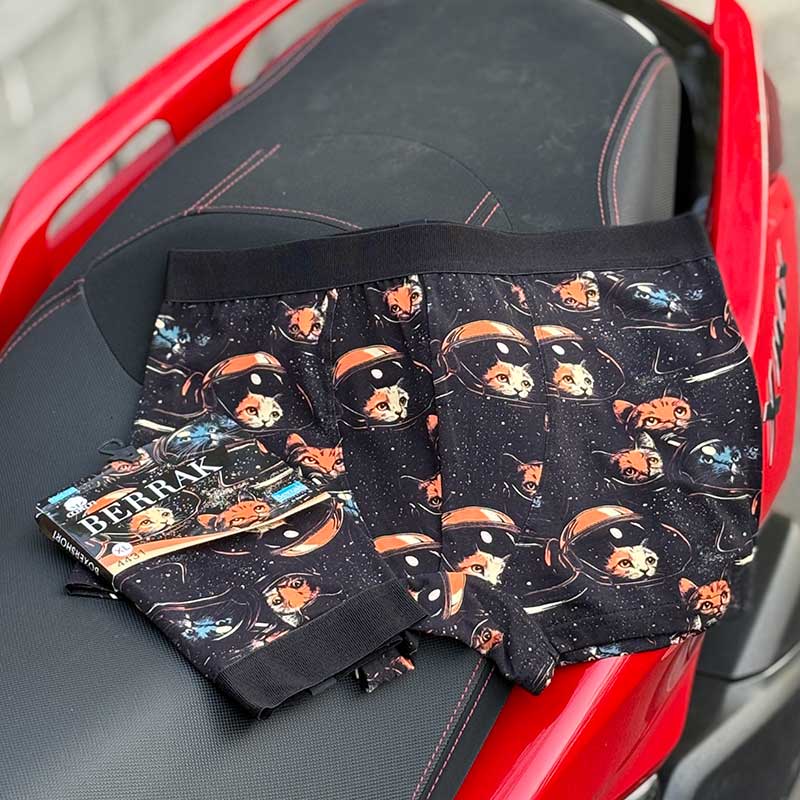 شورت پادار مردانه Berrak مدل گربه فضانورد کد 3009 | نخ پنبه، فاق بلند و بادوام