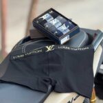 شورت LV Master Trunk پک سه‌تایی – مشکی، سورمه‌ای، طوسی تیره – کش ۵ سانت – پنبه و اسپاندکس – ترکیه 018