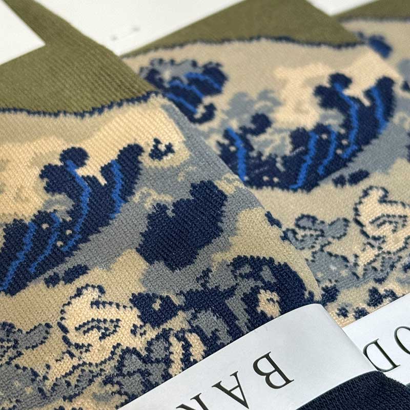 جوراب ساقدار مردانه Barcod طرح کاناگاوا کد ۵۰۰۷ | ۱۰۰٪ پنبه