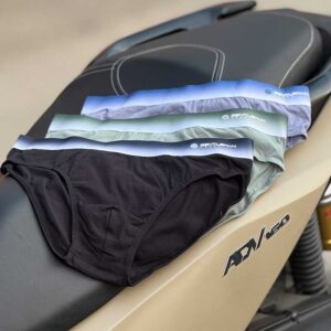 شورت مردانه جنتلمن Yashen مدل 295 با پارچه ۱۰۰٪ پنبه و استر سلولزی، کش نرم دور ران و کاپ بزرگ، راحتی و فیت عالی را تضمین می‌کند. خرید از فروشگاه جی‌جی‌پوش.